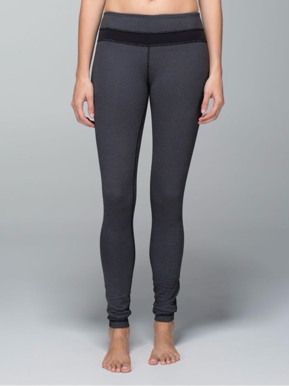FINAL SALE Lululemon Wunder Groove Pant *Full-On Luon Diamond Dot Black White